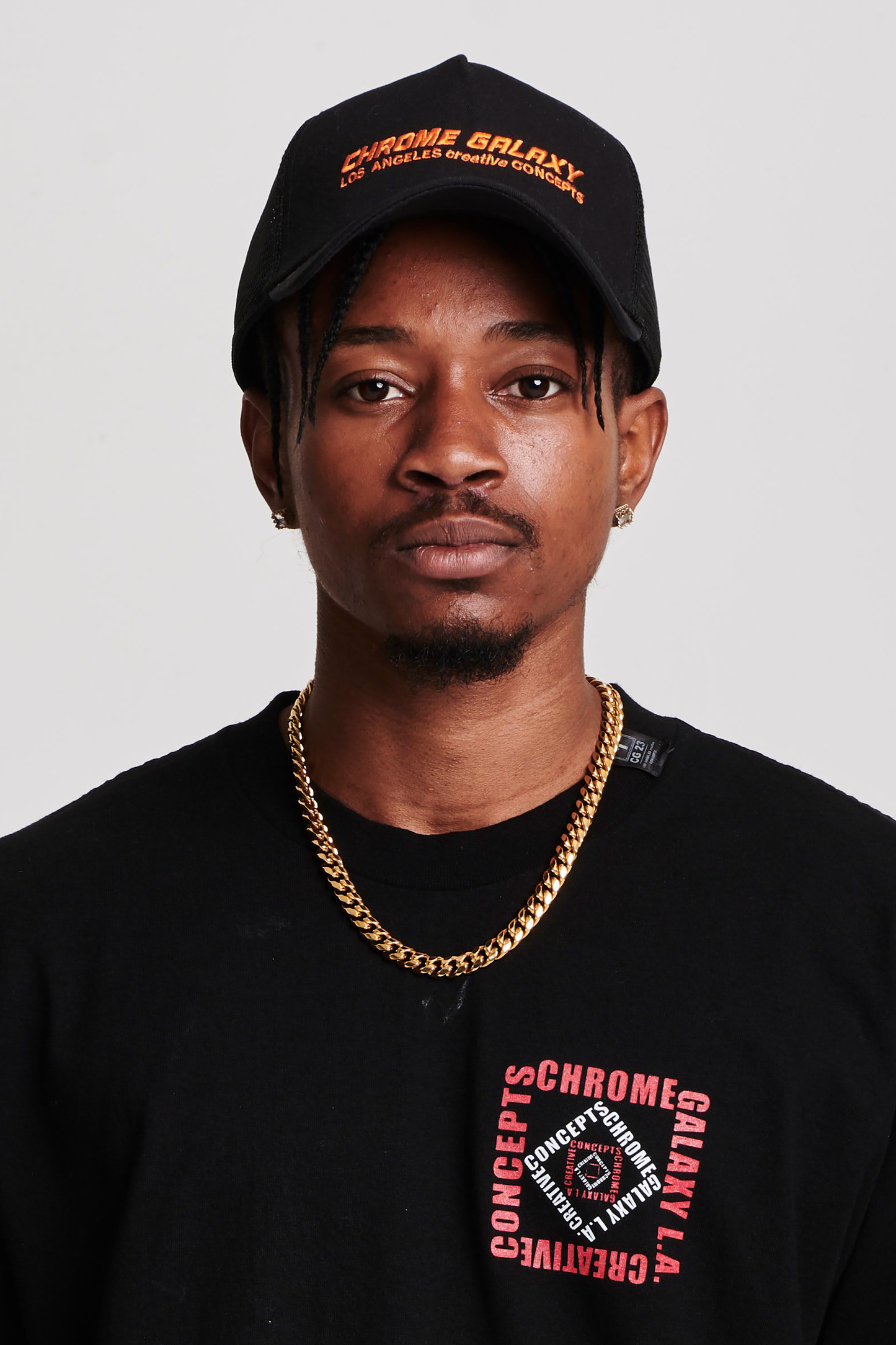 BLACK EMBROIDERED LOGO TRUCKER HAT | CHROME GALAXY