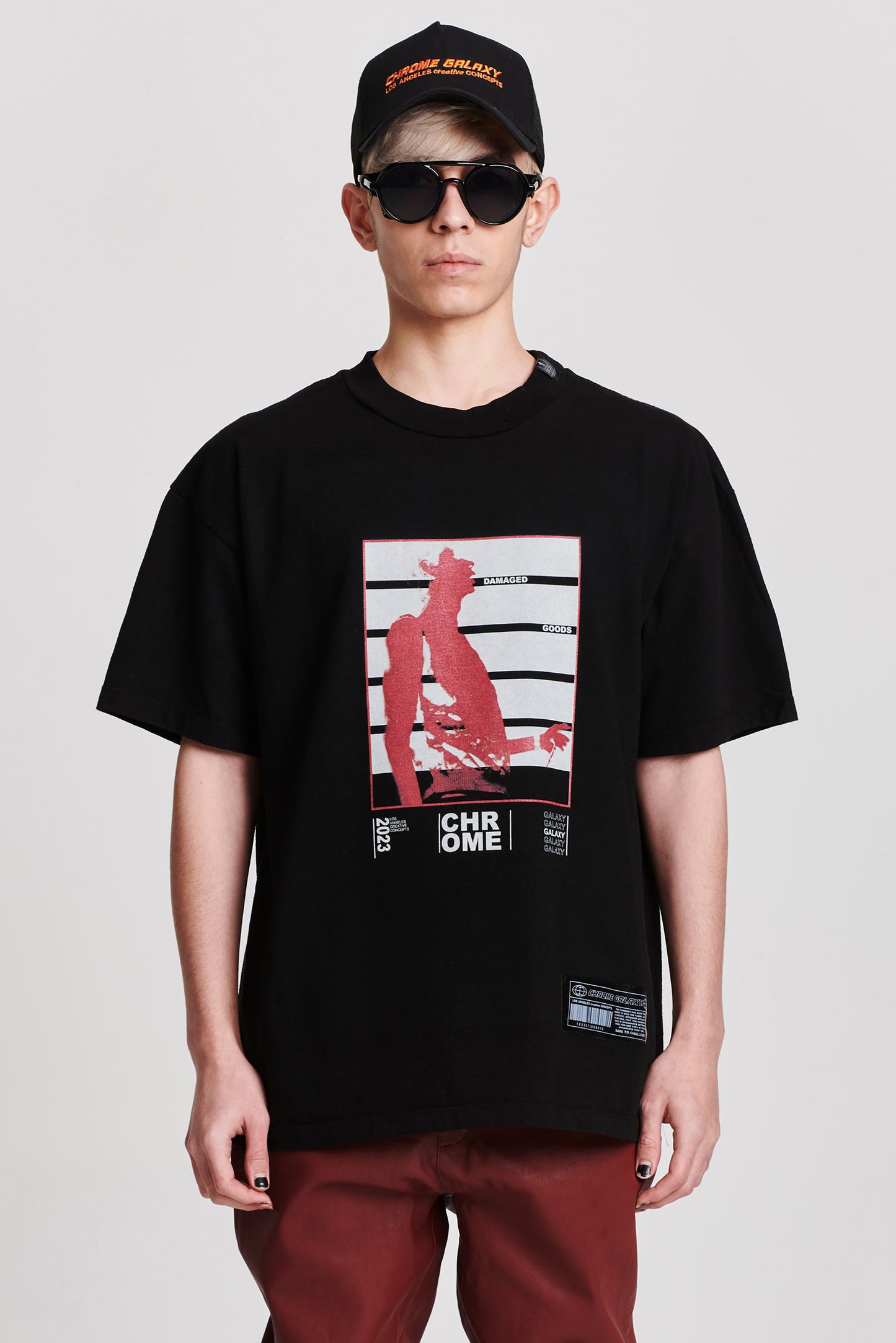 DAMAGED GOODS ABSTRACT SHORT SLEEVE T-SHIRT IN BLACK