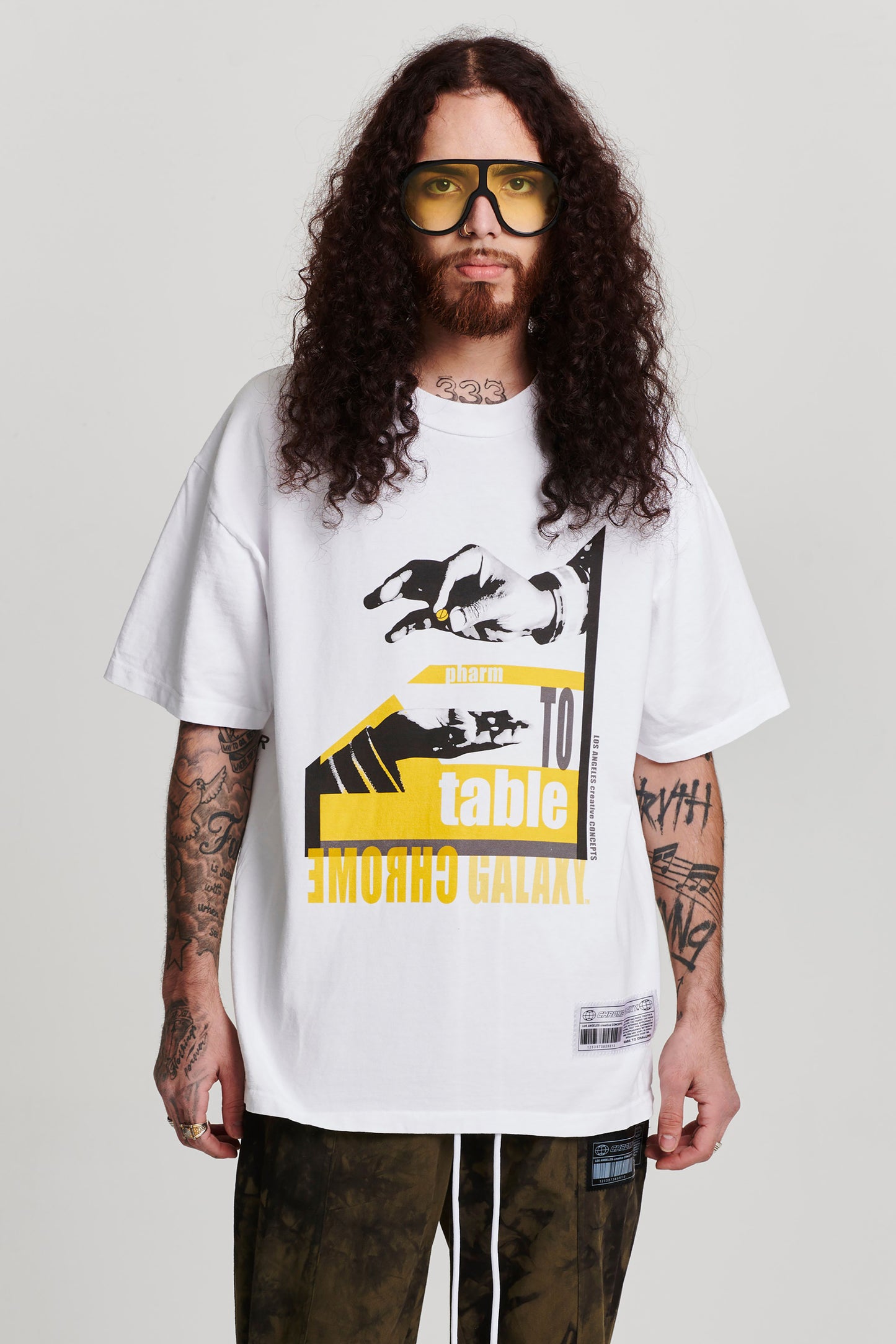 FARM TO TABLE FRONT PRESCRIPTION BACK SHORT SLEEVE T-SHIRT IN WHITE
