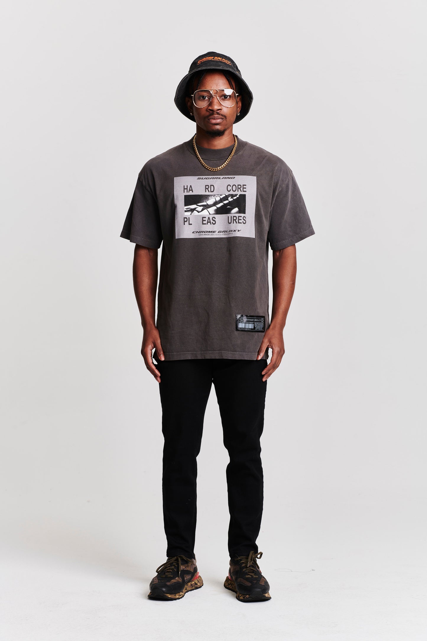HARDCORE PLEASURES GRAPHIC SHORT SLEEVE T-SHIRT GREY