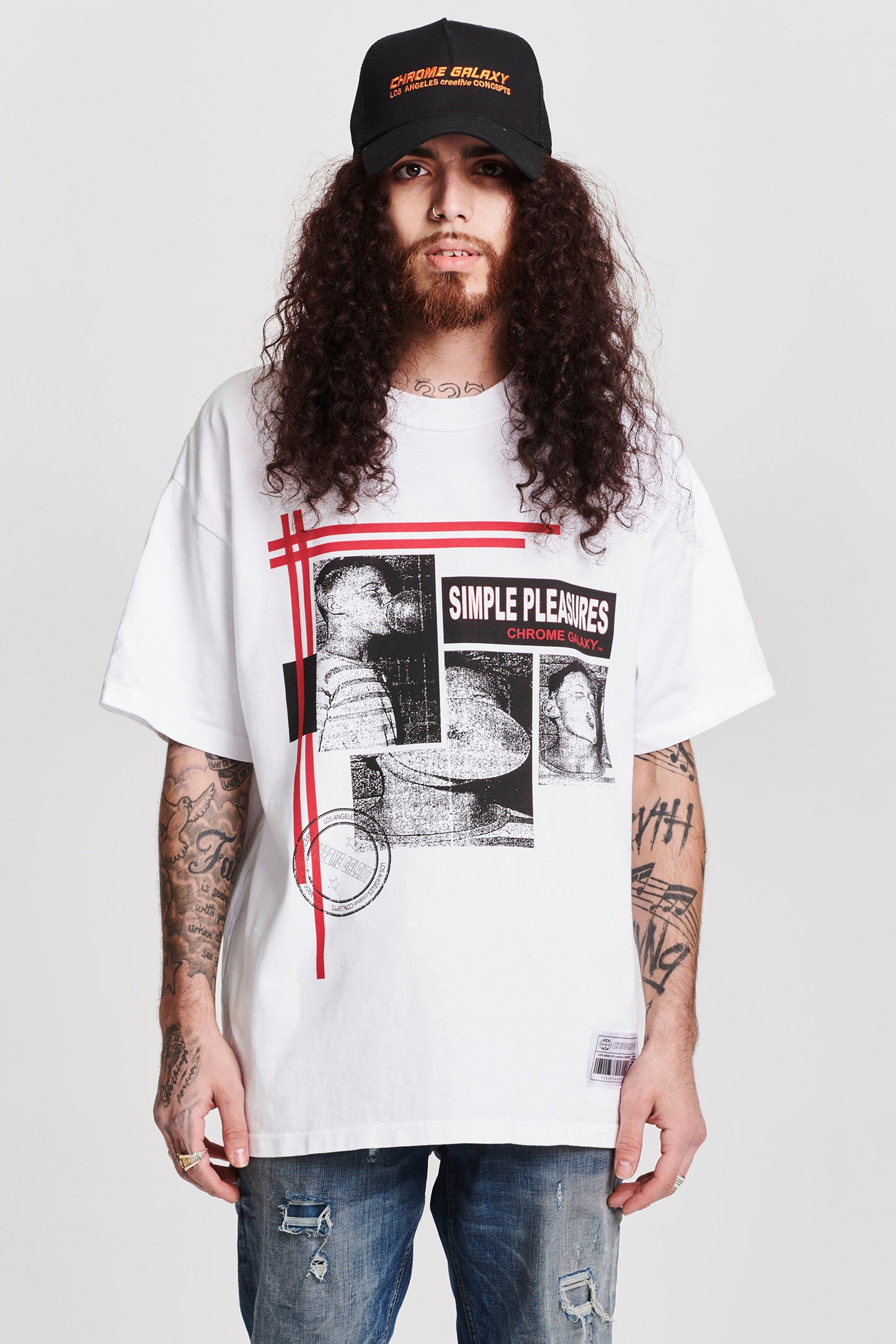 SIMPLE PLEASURES BUBBLEGUM SHORT SLEEVE T-SHIRT IN WHITE