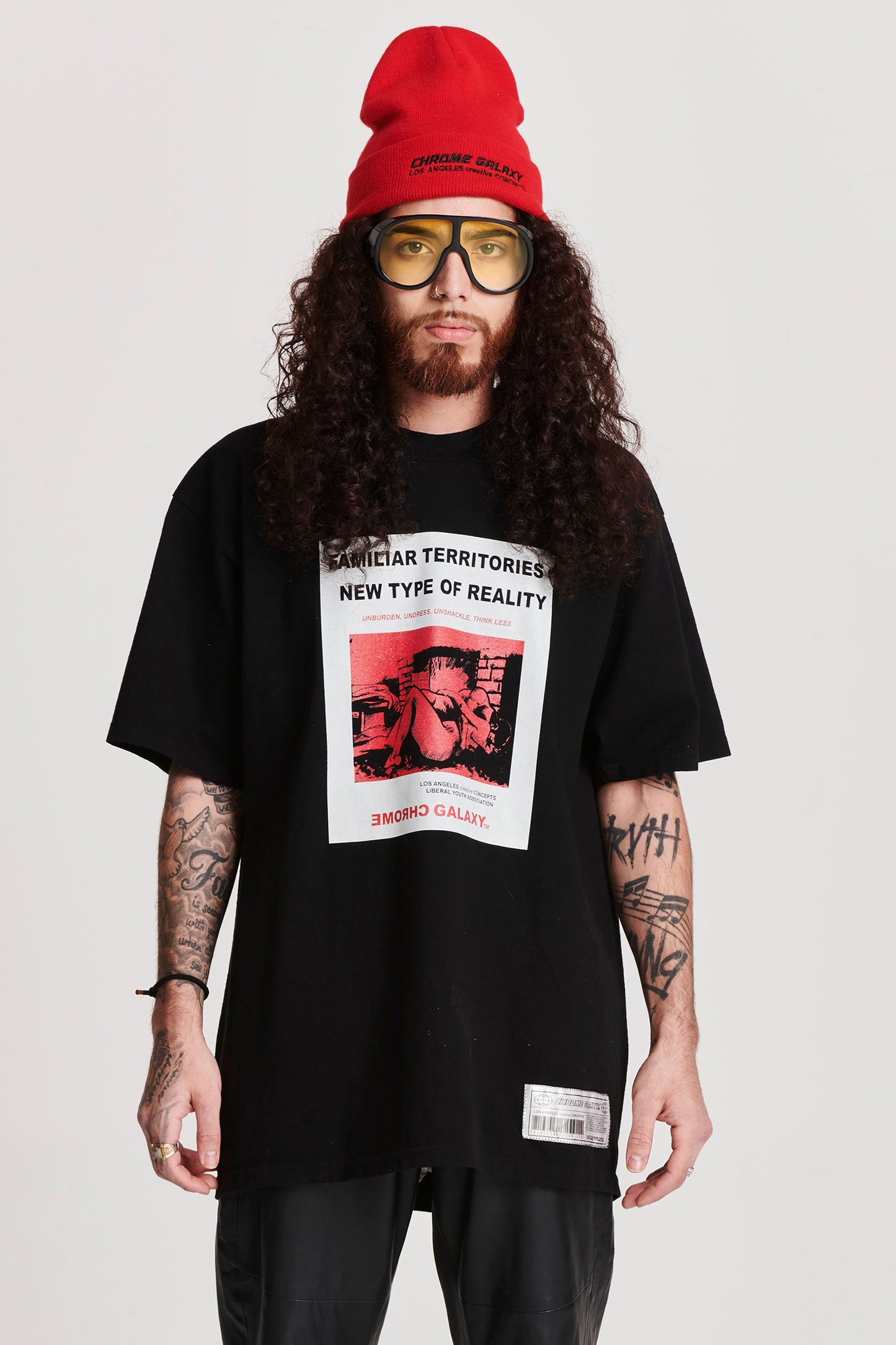 TERRITORY SHORT SLEEVE T-SHIRT IN BLACK