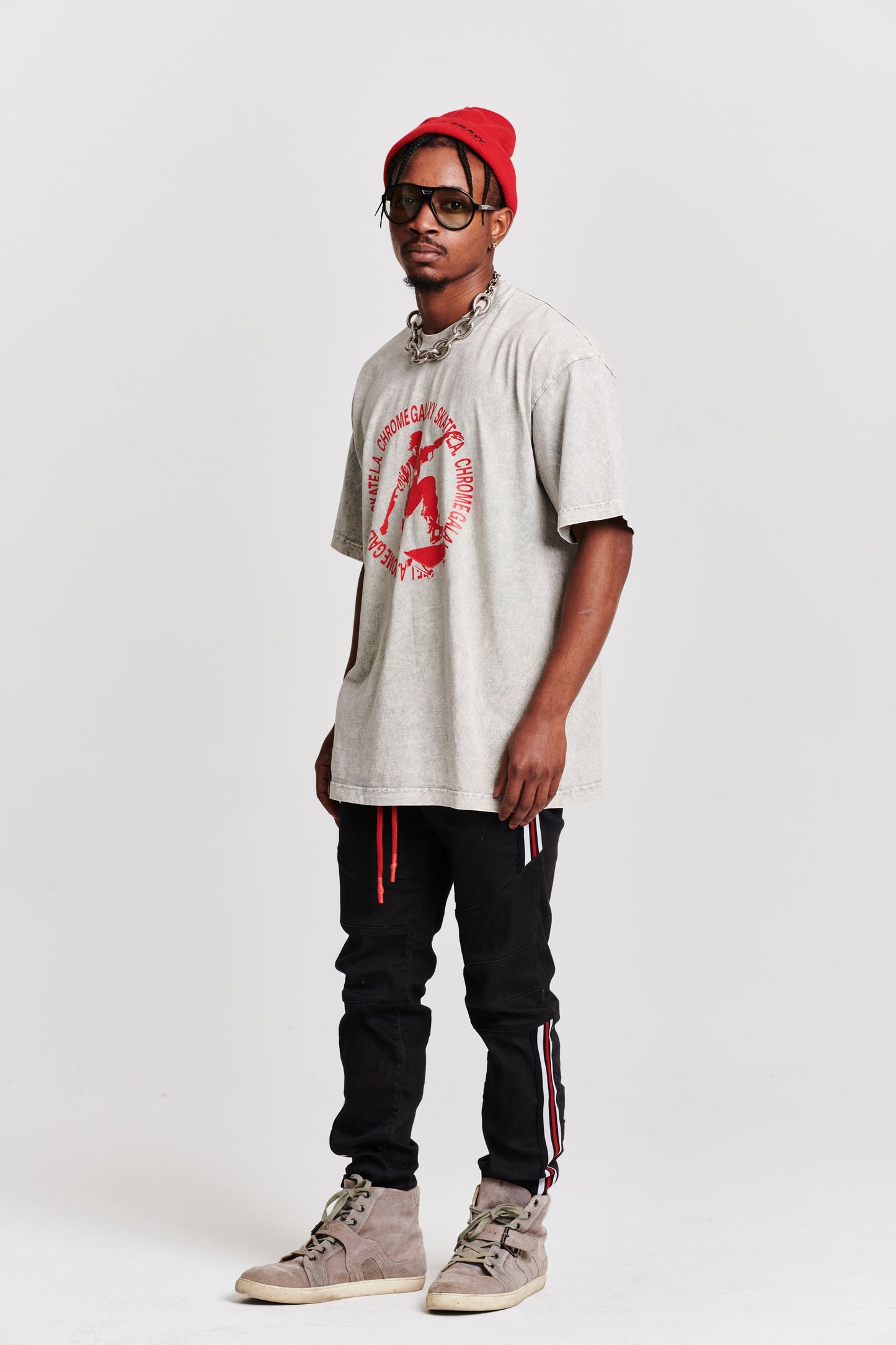 RED SKATE SHORT SLEEVE T-SHIRT MISTY GREY