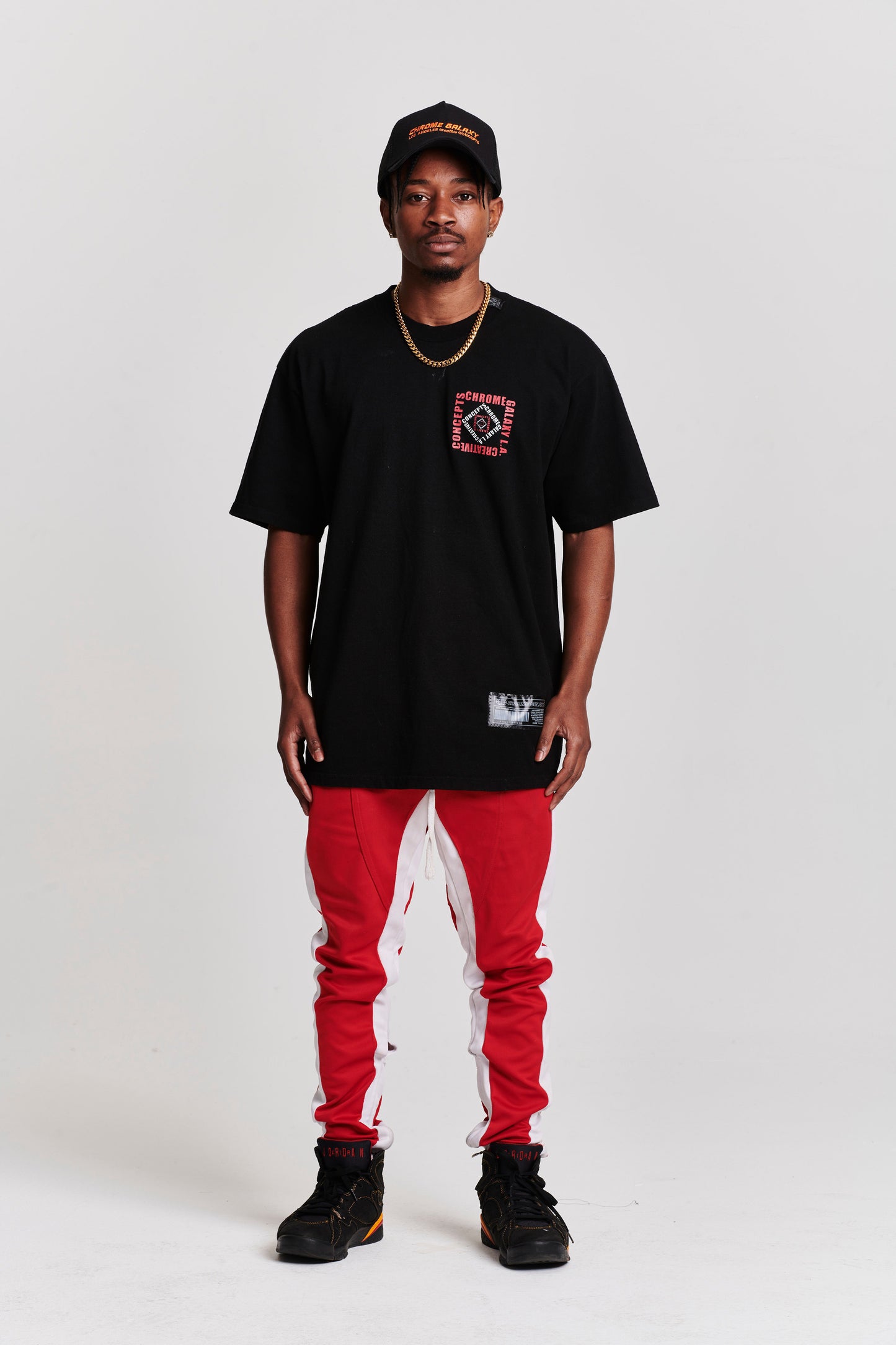 SQUARE RED SHORT SLEEVE T-SHIRT BLACK